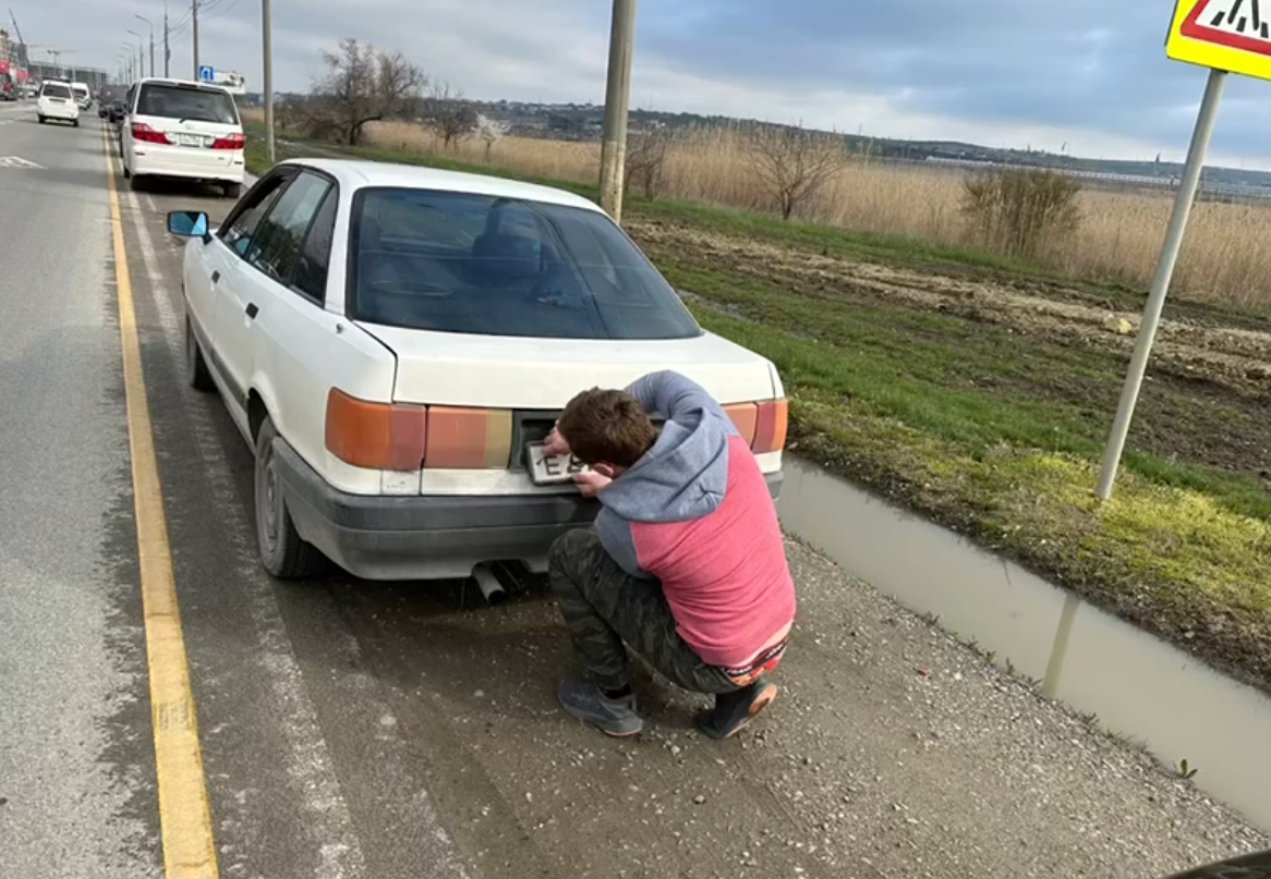 Анапские полицейские обнаружили 10 автомобилей без регистрации – Новости  Анапы